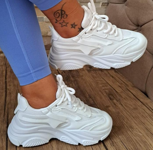 Women's chunky sneaker